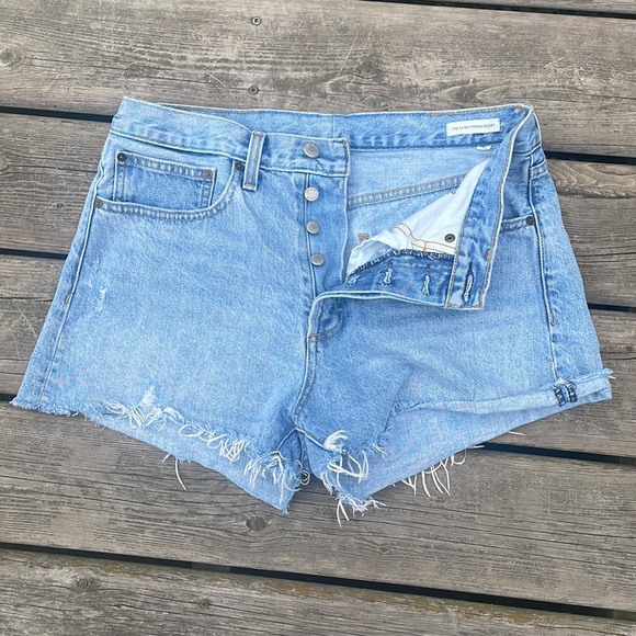 Aritzia Denim Forum
The Ex Boyfriend Hi-Rise Jean Short - Picture 8 of 13